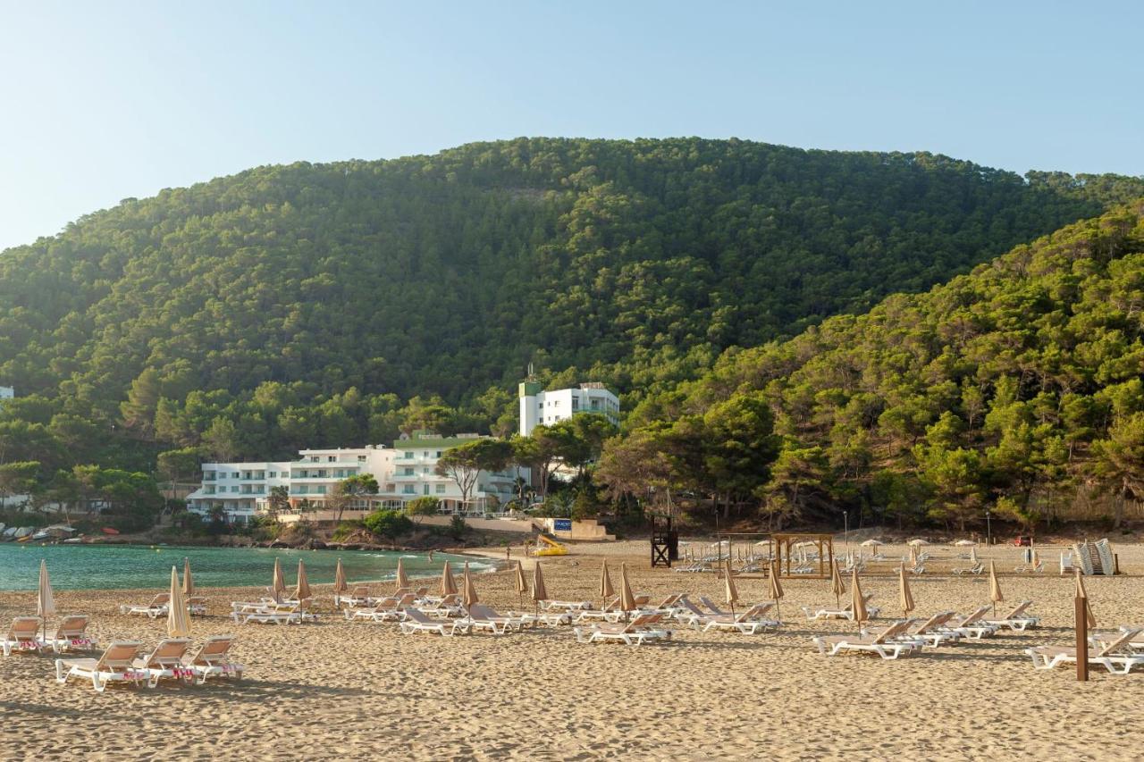 Hotel El Pinar Кала Лонга Екстериор снимка