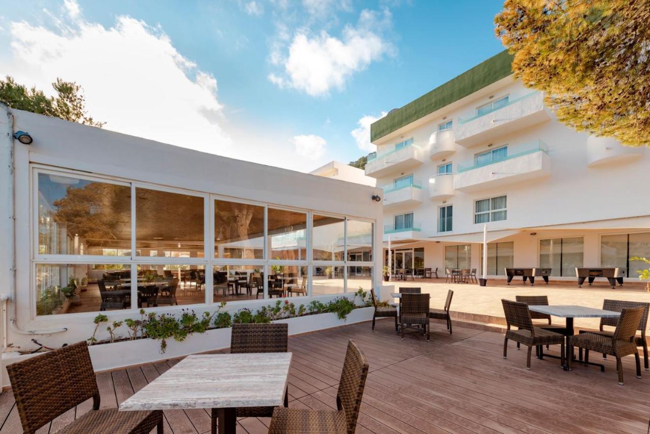 Hotel El Pinar Кала Лонга Екстериор снимка