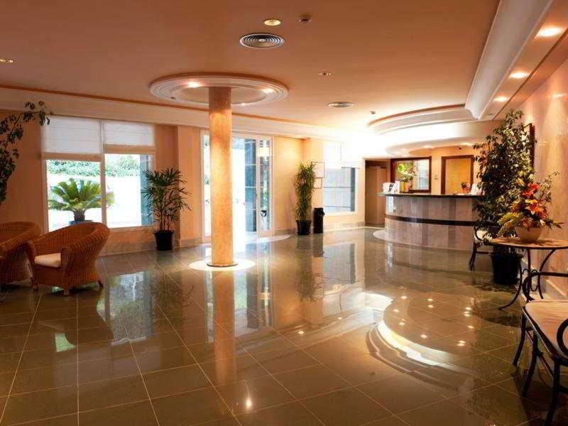 Hotel El Pinar Кала Лонга Екстериор снимка