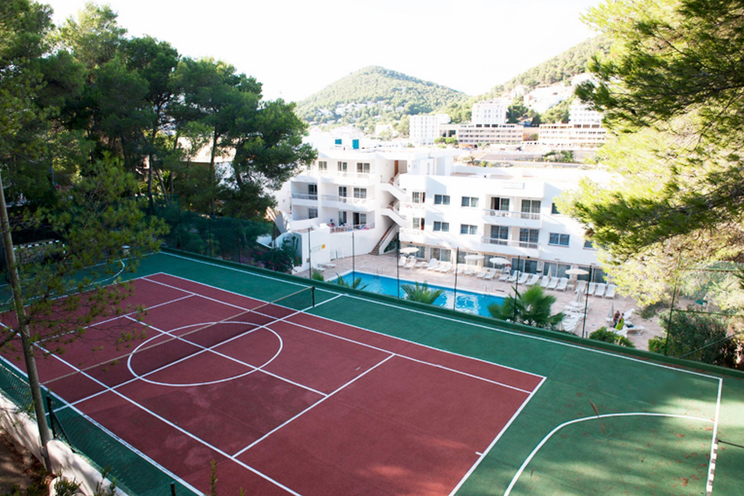 Hotel El Pinar Кала Лонга Екстериор снимка