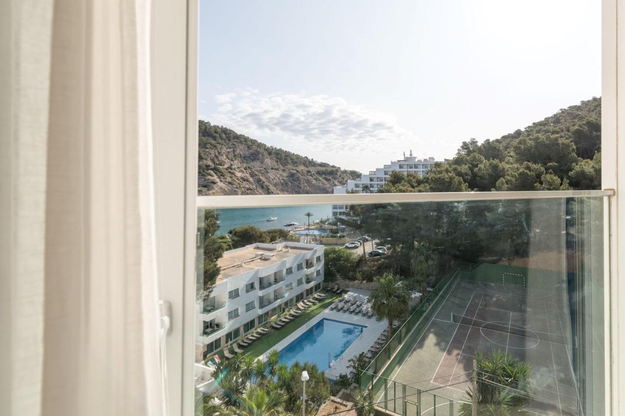 Hotel El Pinar Кала Лонга Екстериор снимка