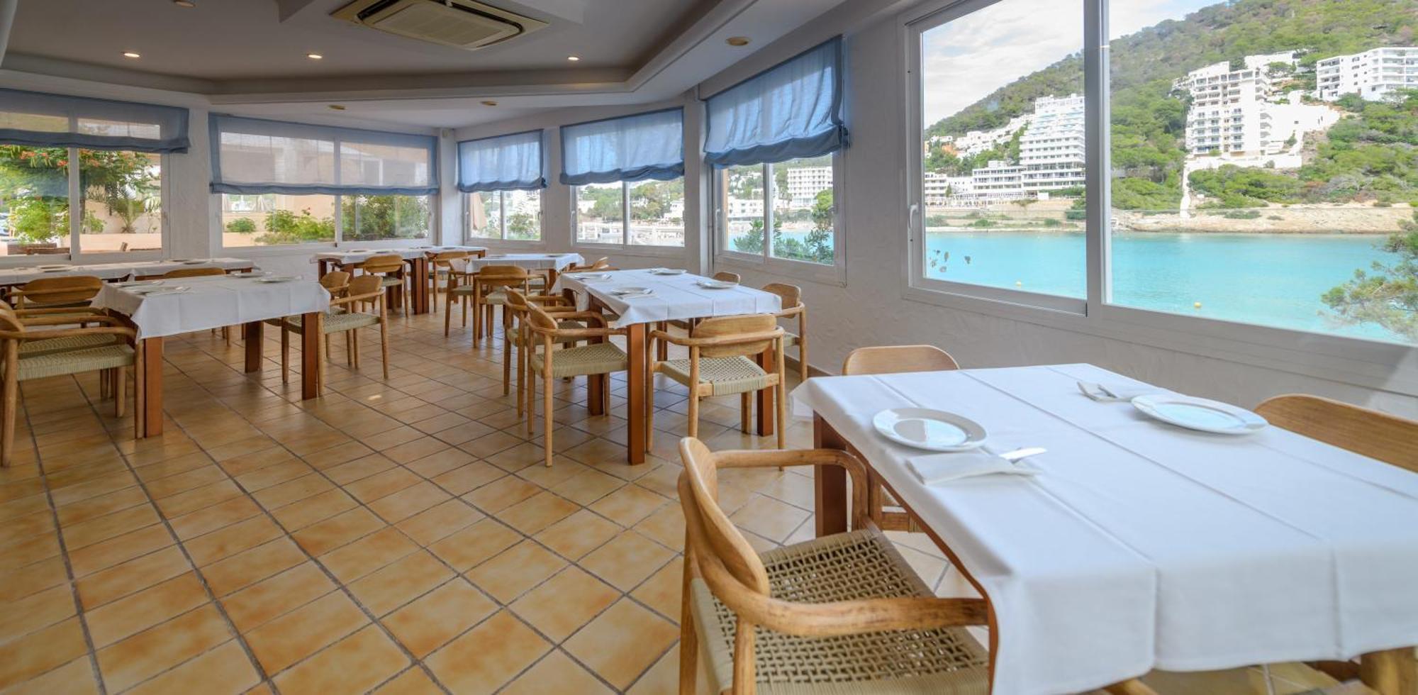 Hotel El Pinar Кала Лонга Екстериор снимка