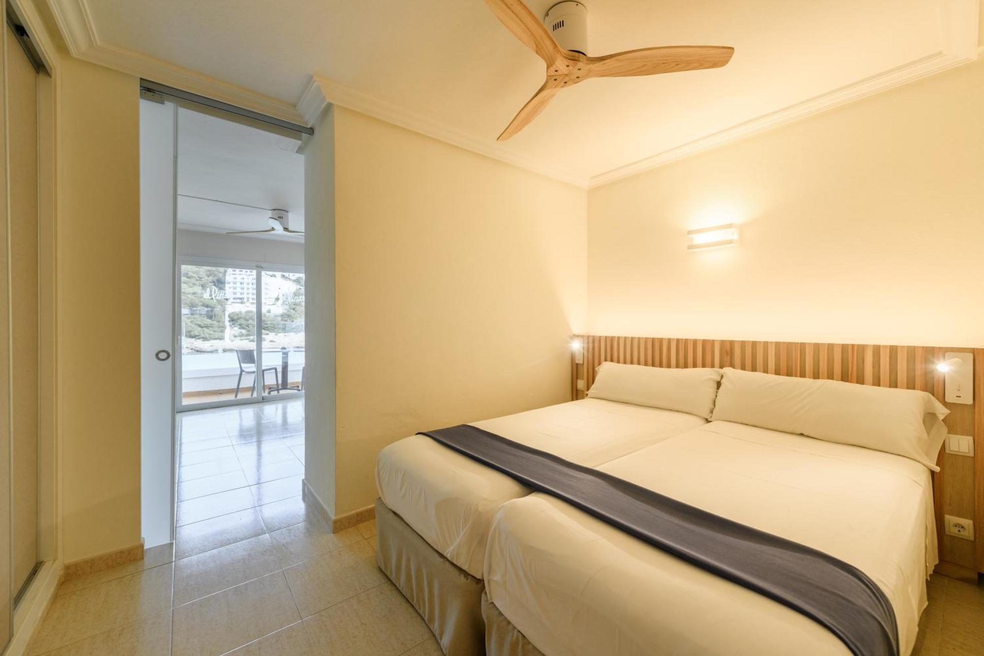 Hotel El Pinar Кала Лонга Екстериор снимка