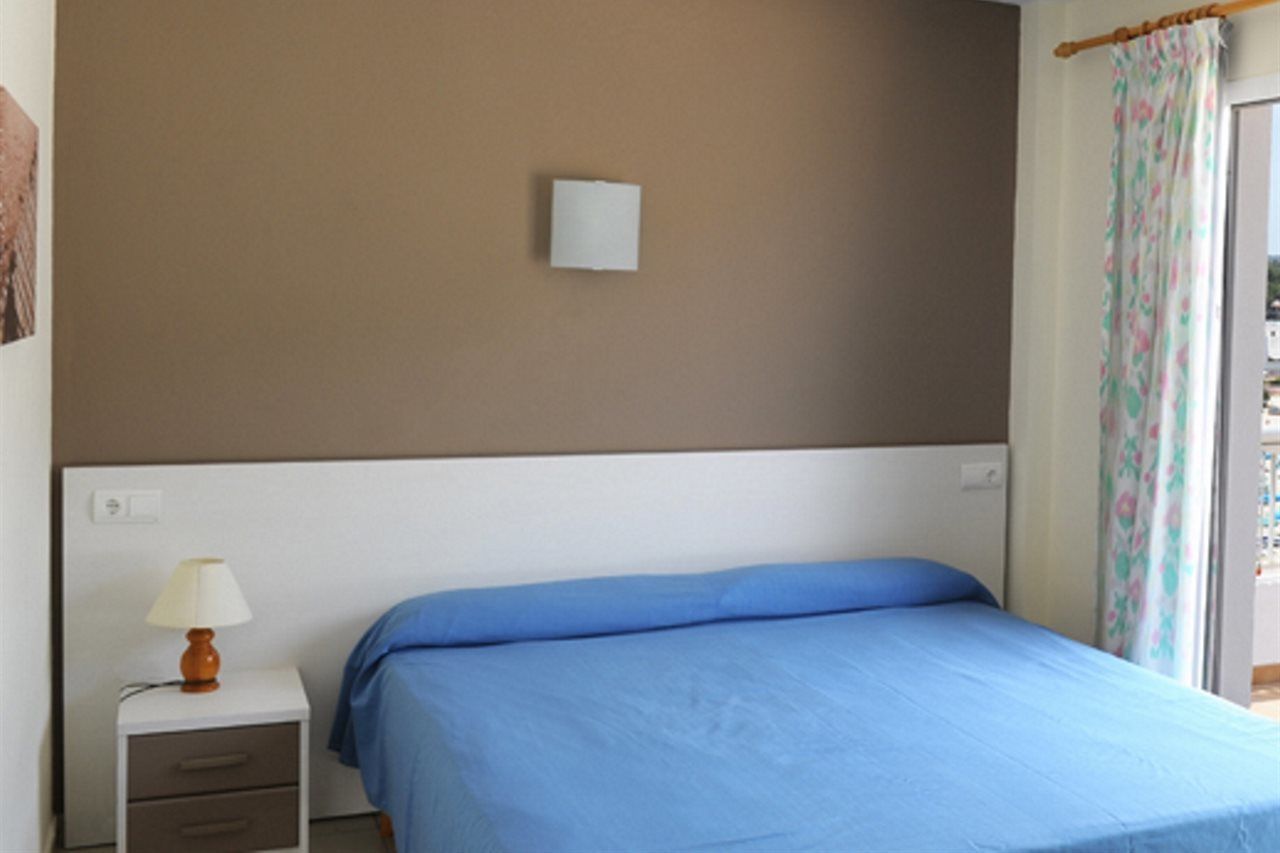 Hotel El Pinar Кала Лонга Екстериор снимка